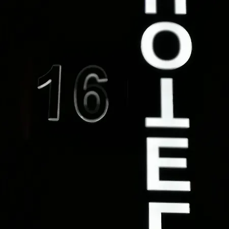 Hotel16 By Messe & Stadion Suisse In Minuten & Late Check-in * Schupfen